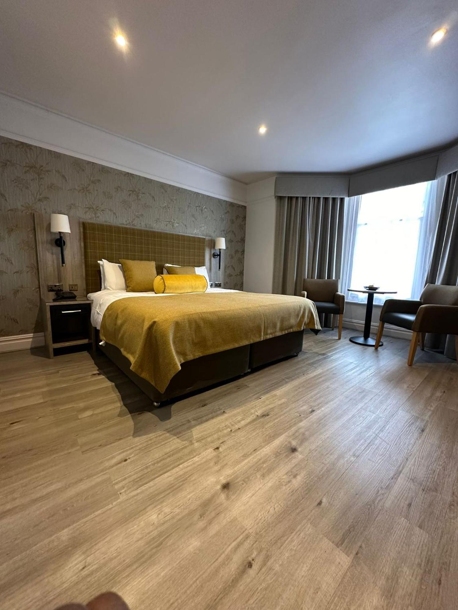 Hotel Coco Felixstowe Exteriör bild